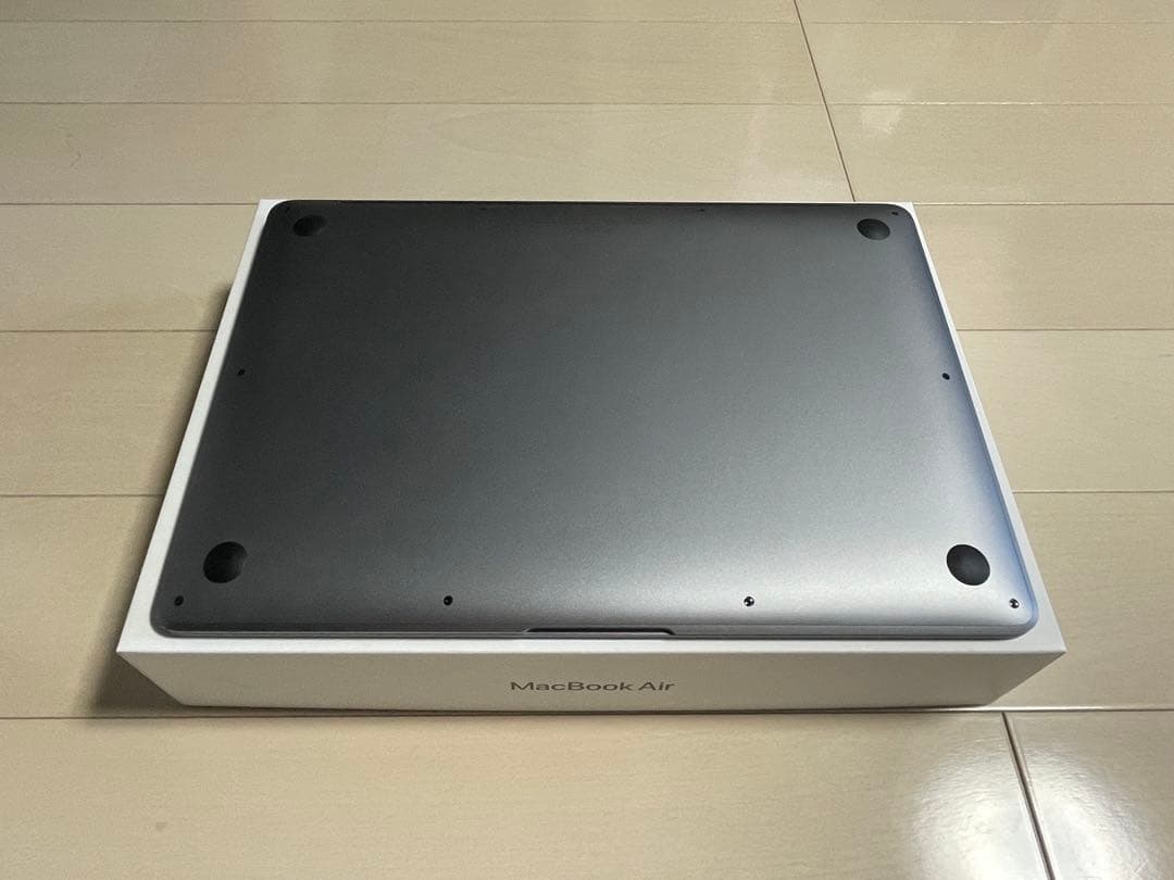 MacBookAir13インチスペースグレーCore i7/16GB/256GB