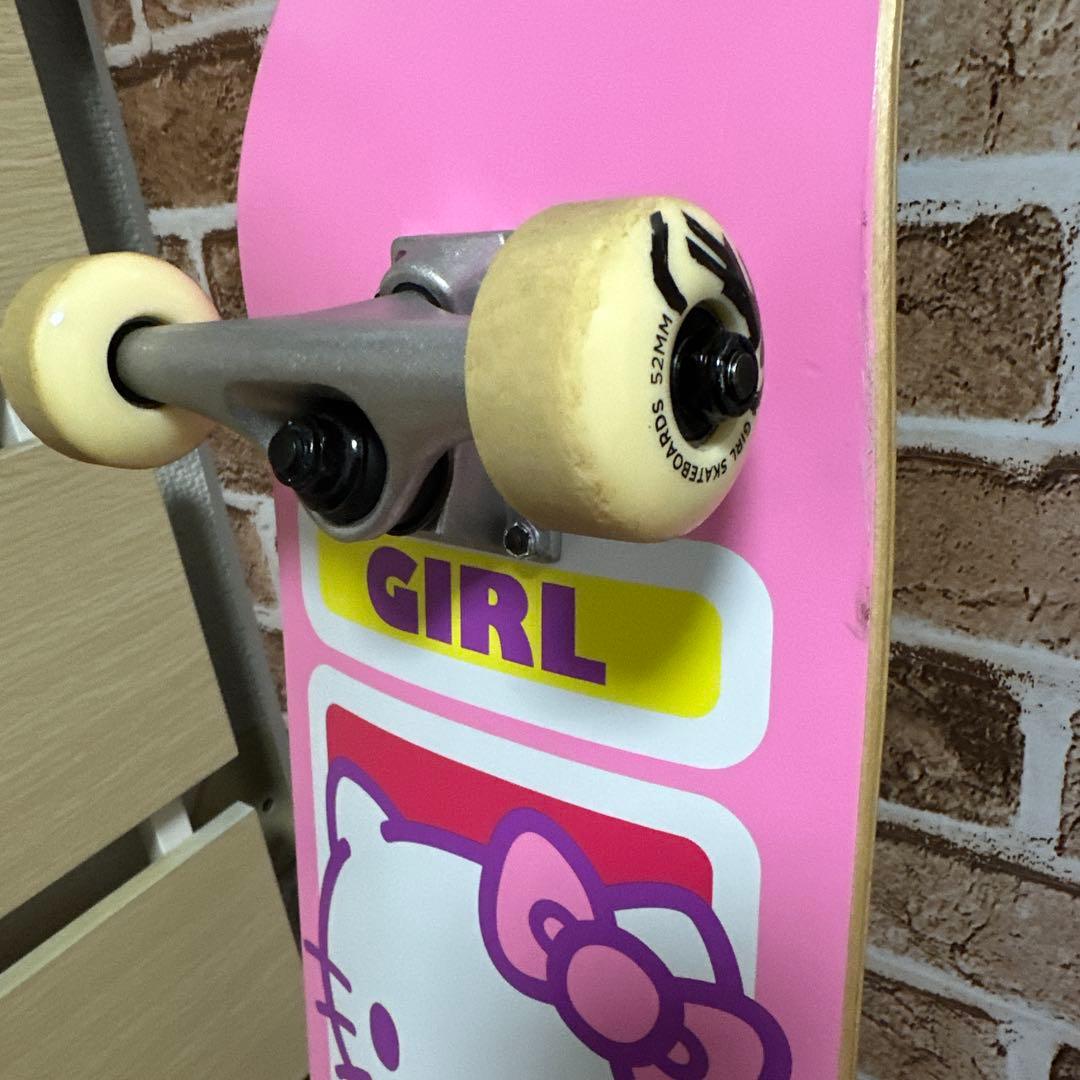 GIRL ハローキティ スケートボード 7.75