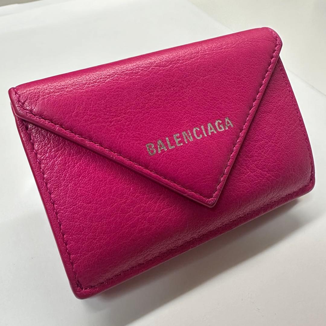 ほぼ未使用　バレンシアガbalenciagaペーパー ミニウォレット三つ折り　桃