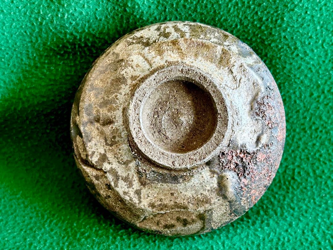 【骨董珍品】備前焼「藤田龍峯」作　稀見珍品灰カブリ茶碗 ！共箱付き