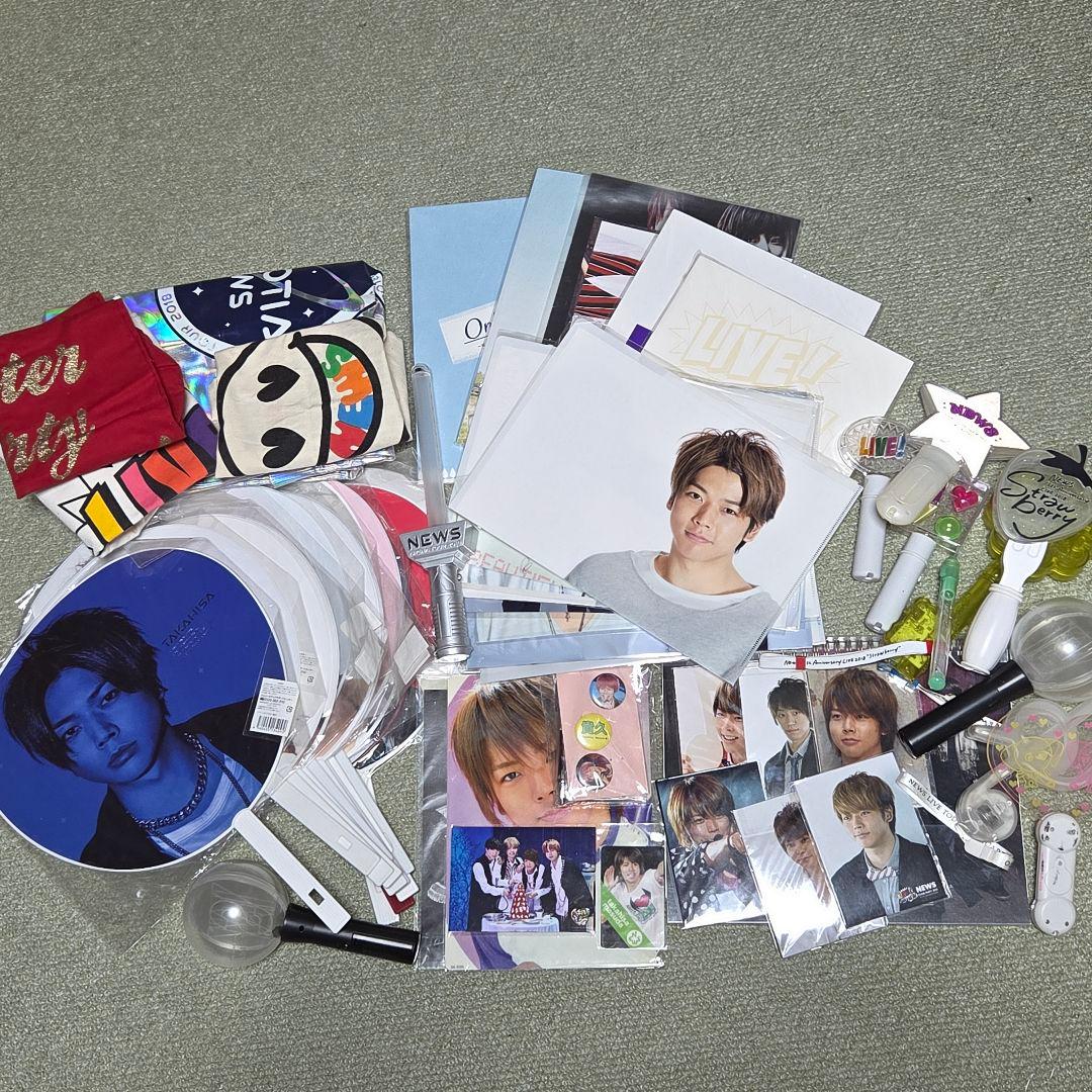 定価半額以下！ジャニーズNEWS　　ファイル　ペンライト　うちわ…まとめ売り