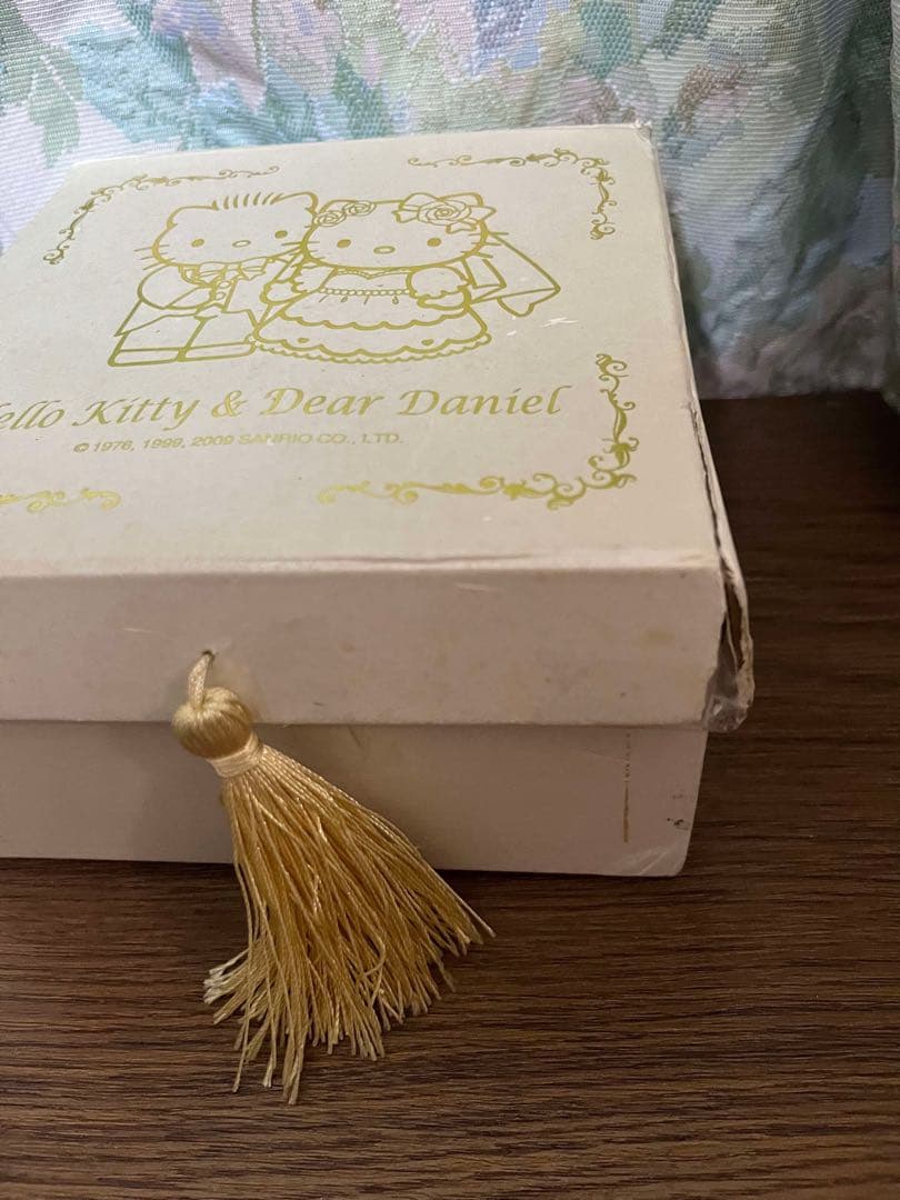 ハローキティ　ダニエル　ウエディング　オルゴール