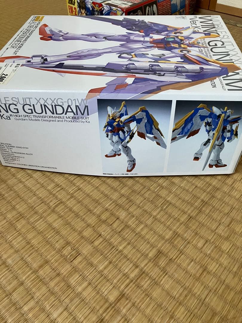 ガンプラ　ウイングガンダム　カトキハジメ