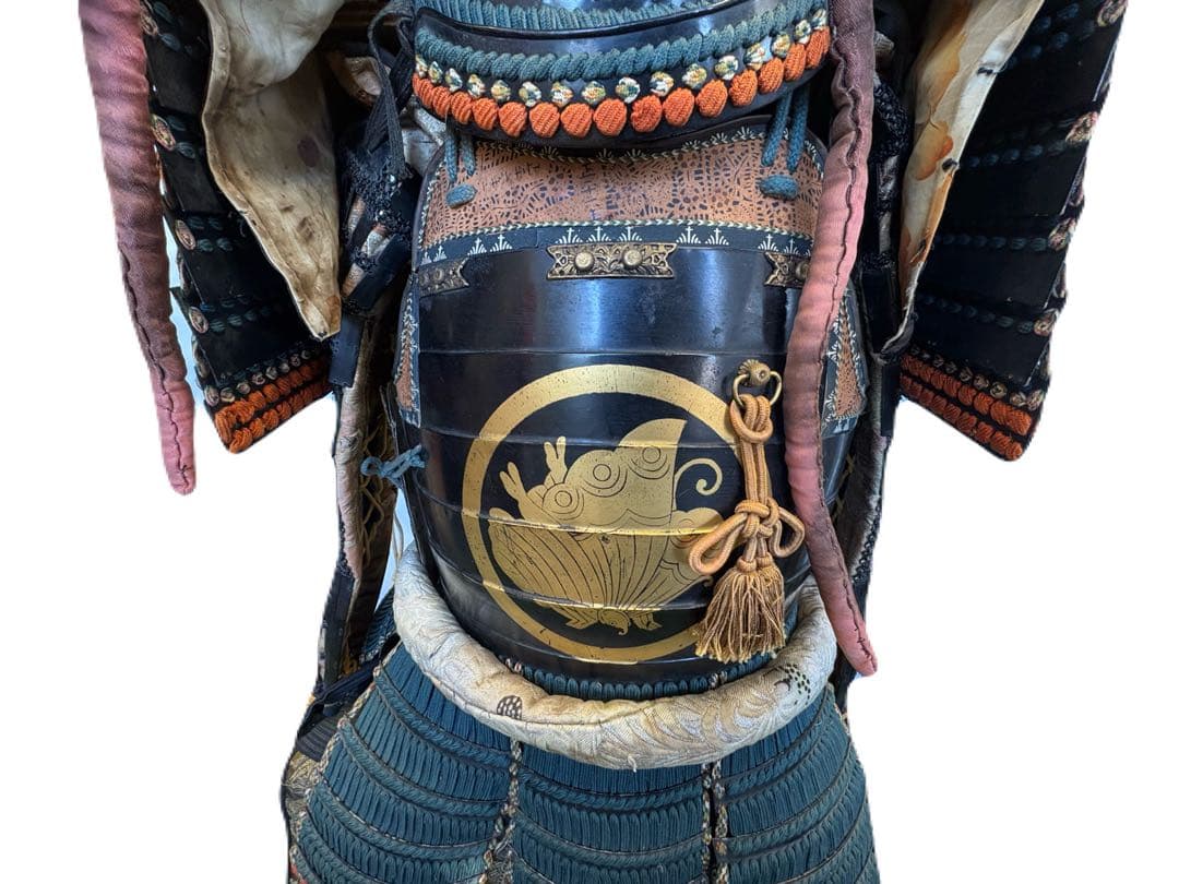 日本美術 時代甲冑 等身大 家紋入 丸に揚羽蝶 鎧兜 一式 面頬 鎧櫃 鎧立付