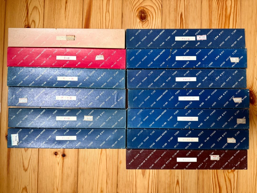 小高模型 20系客車とマロネ29のキット(13種)