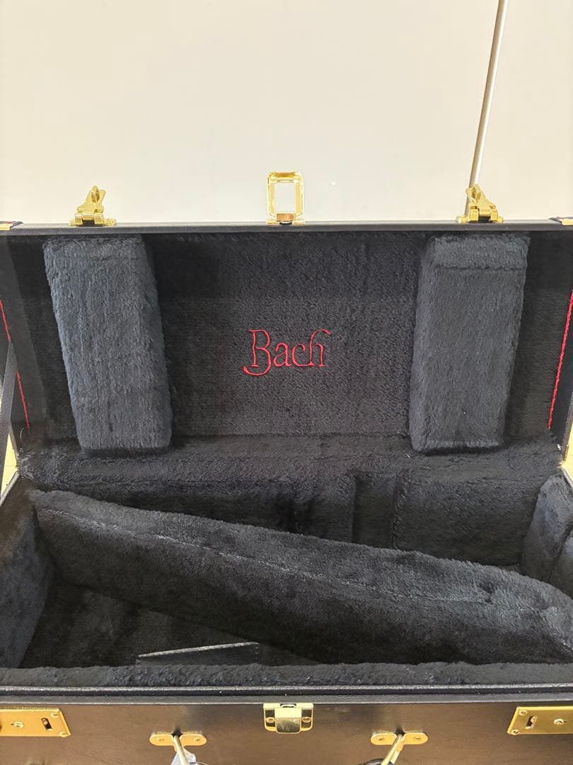 m*u様 Bach純正　トランペットダブルハードケース