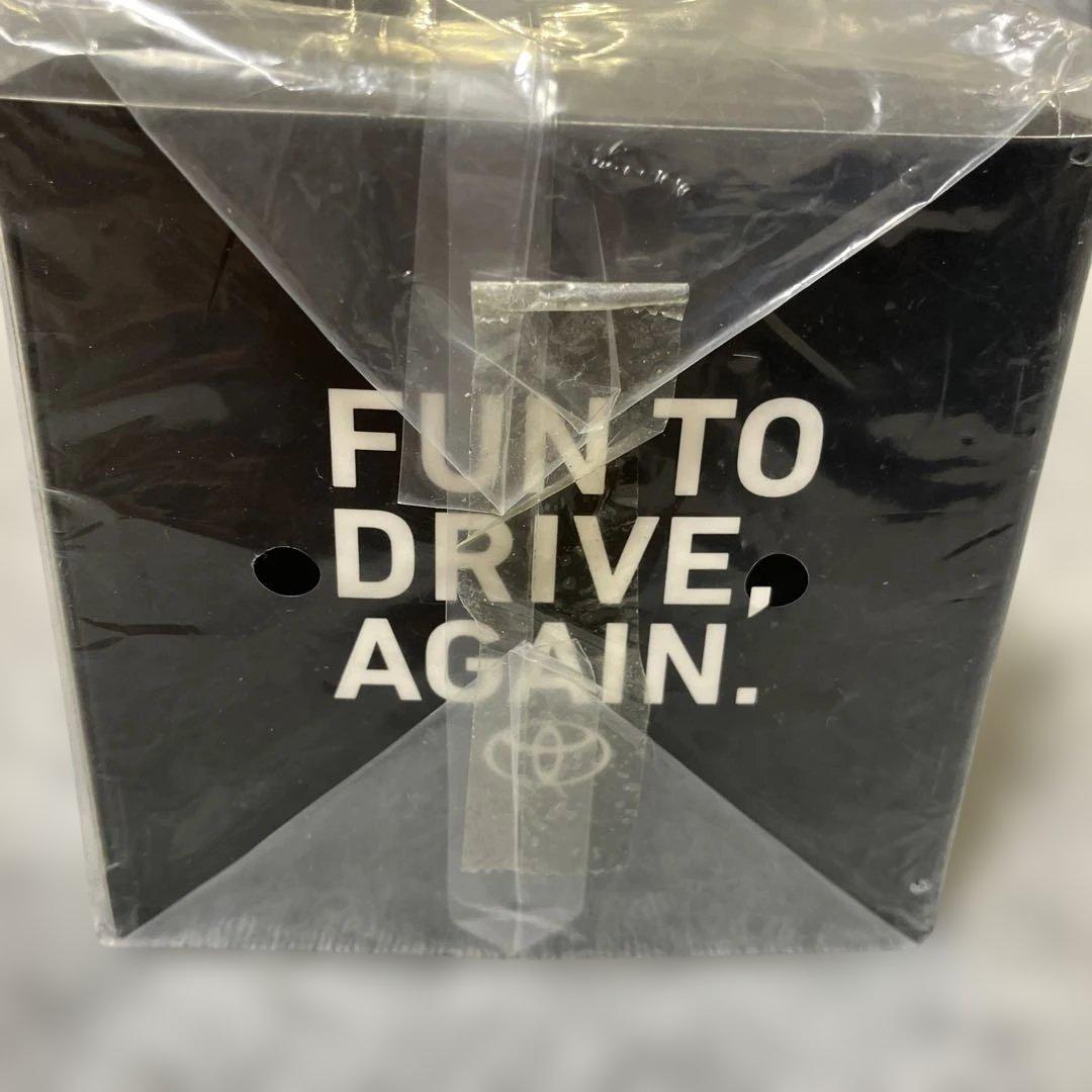 新品エスクァイア　ミニカー④220スパークリングブラックパールクリスタルシャイン