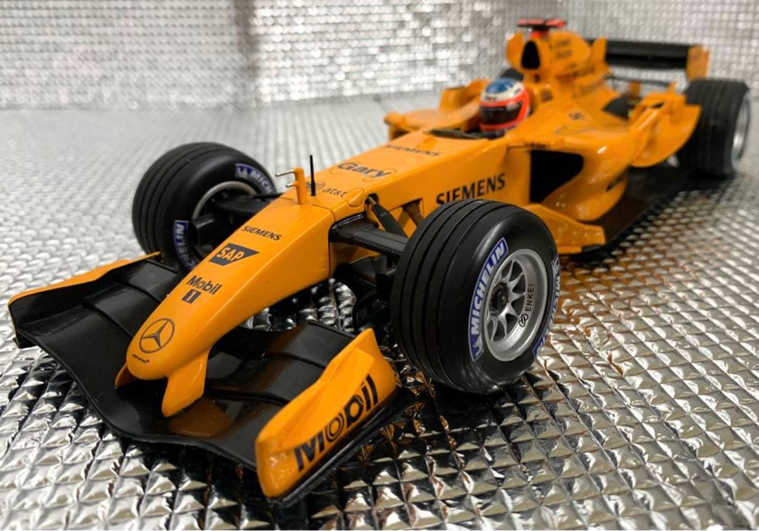 【ミニチャンプス　マクラーレン　メルセデス　MP4-20 2005年1/18】