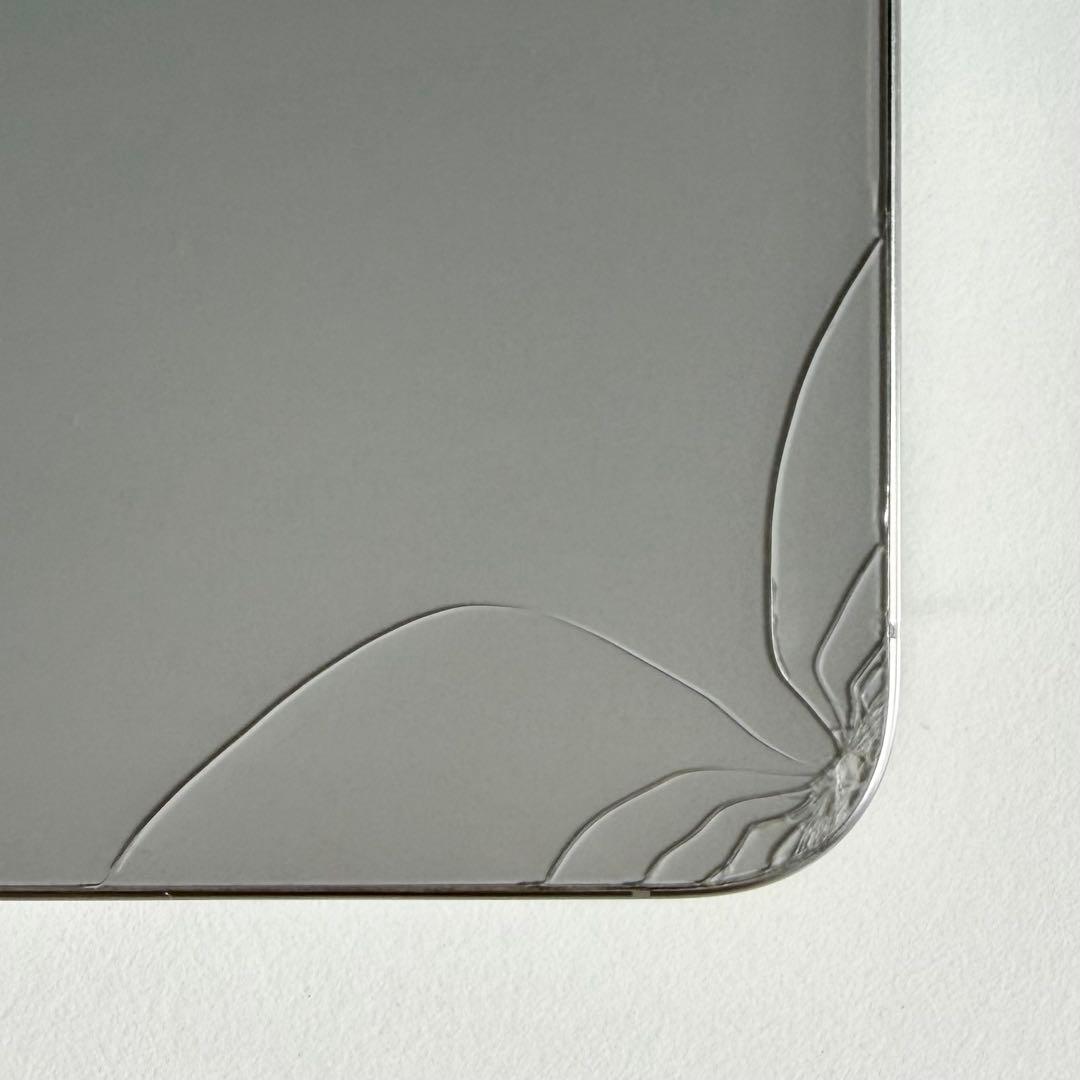 iPhone15 Pro 128GB ナチュラルチタニウム