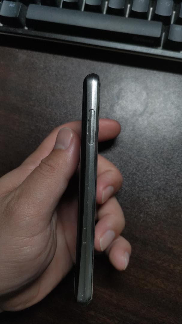 AQUOS R2 Compact 64GB ピュアブラック