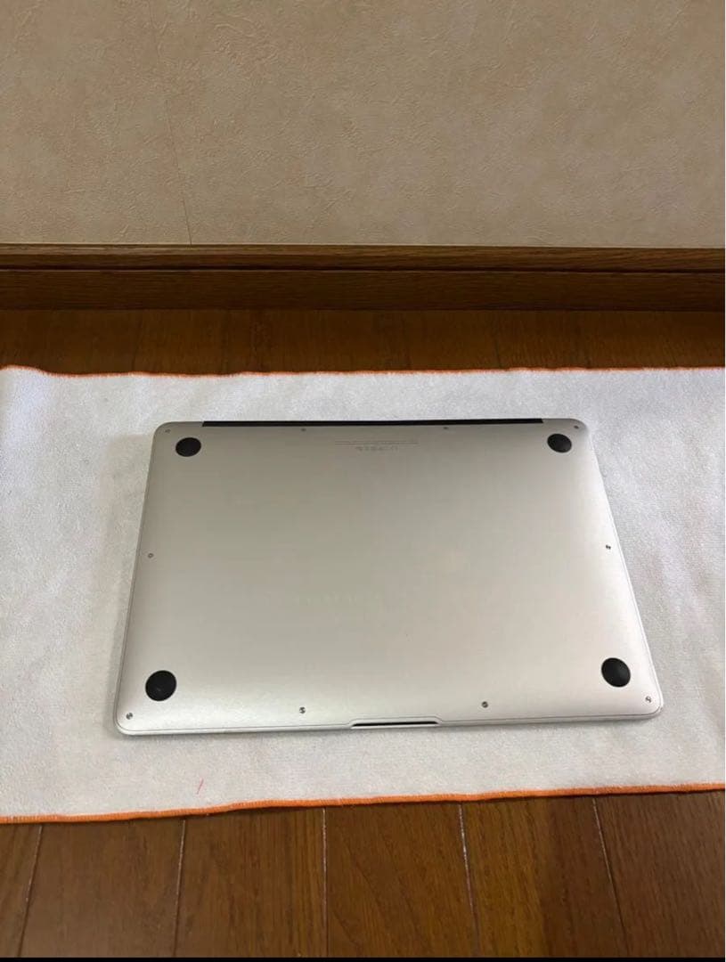 Apple MacBook Air13インチ シルバー i7 8GB 512GB