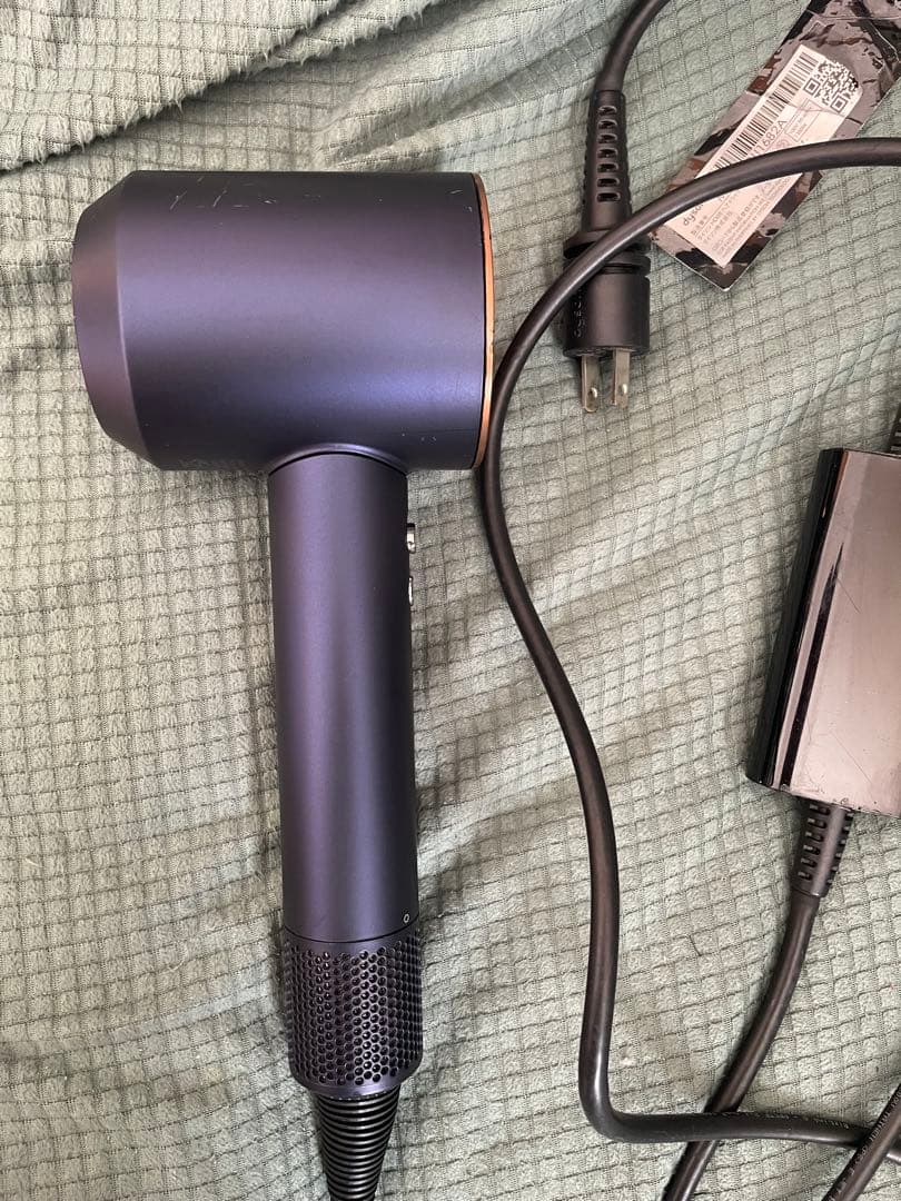 ダイソン　ヘアドライヤー　HD08 dyson