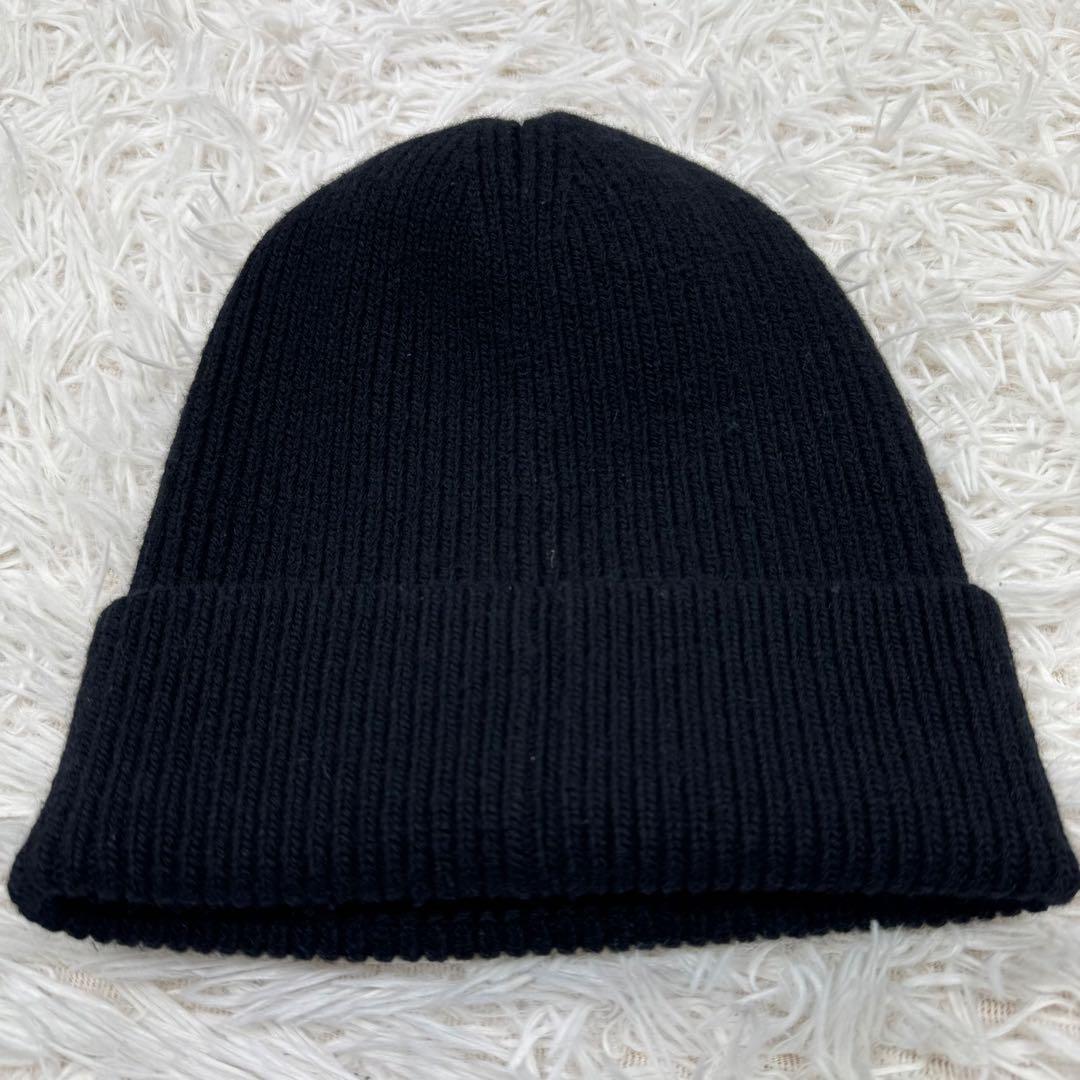 【人気】PRADA ニット帽　ロゴ　ブラック　三角　プレート