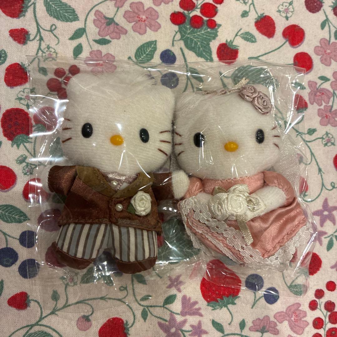 レア　ハローキティ　ダニエル　ウェディングドール　マスコット　キーチェーン