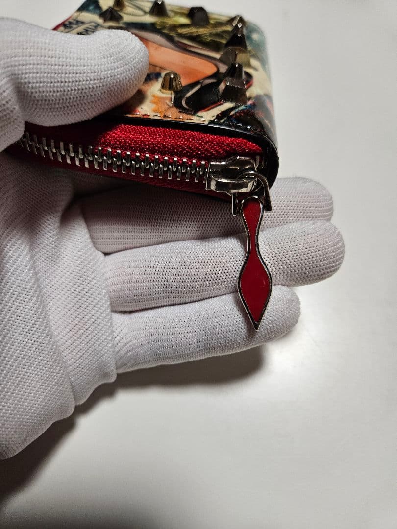 Christian Louboutin ケース マルチカラー　ルブタン