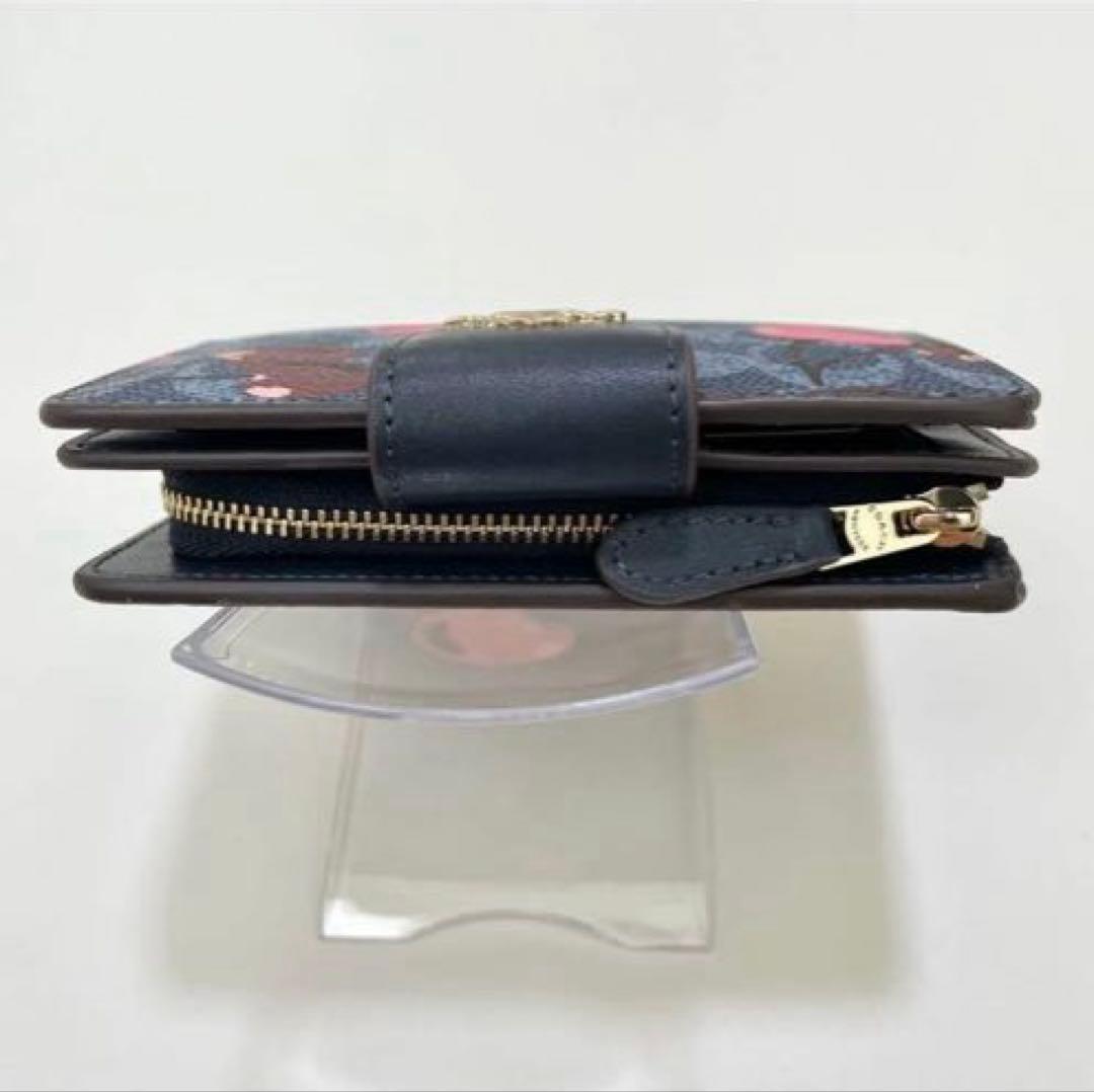 新品未使用 COACH チェリー柄 二つ折り財布 大人可愛い プレゼント