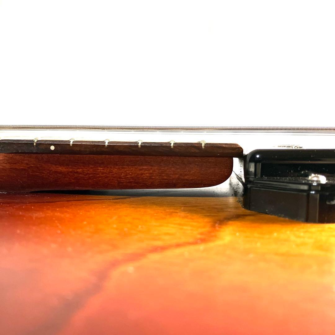 Godin 5th Avenue フルアコースティックギター