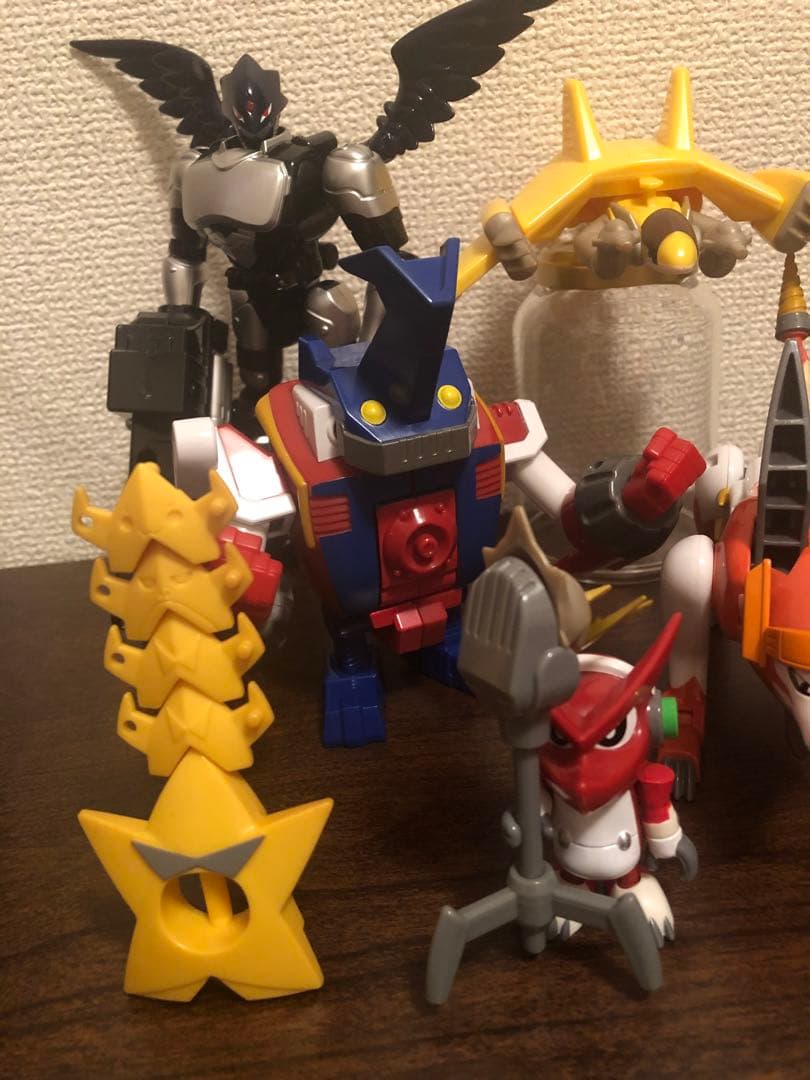 希少 デジモン クロスウォーズ フィギュア シャウトモン ベルゼブモン