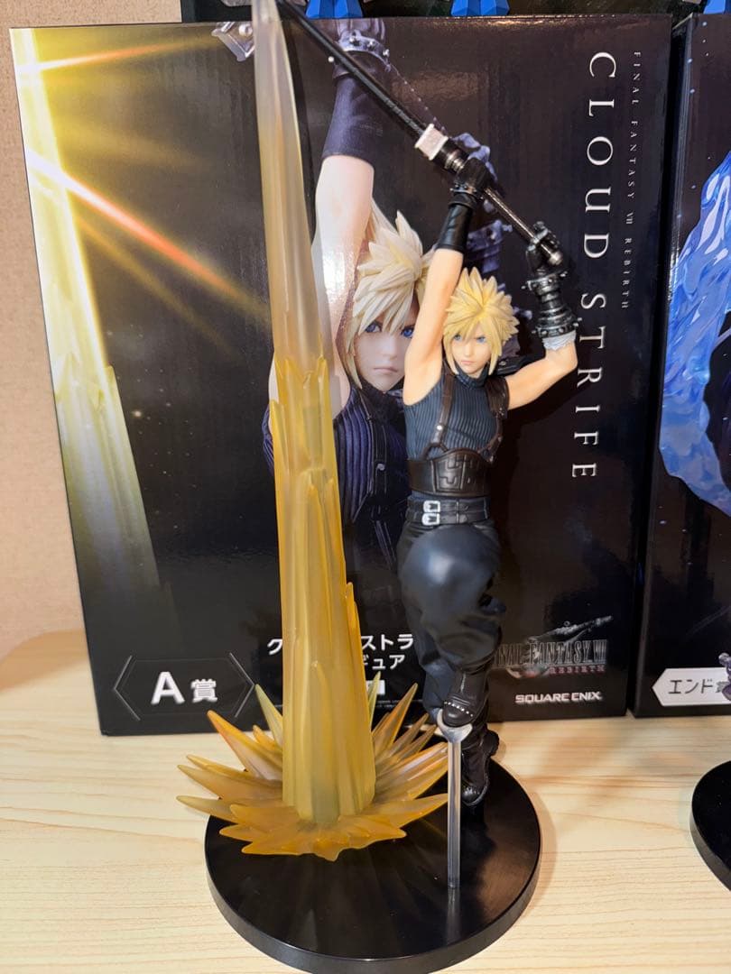 ファイナルファンタジー くじ フィギュア クラウド ティファ