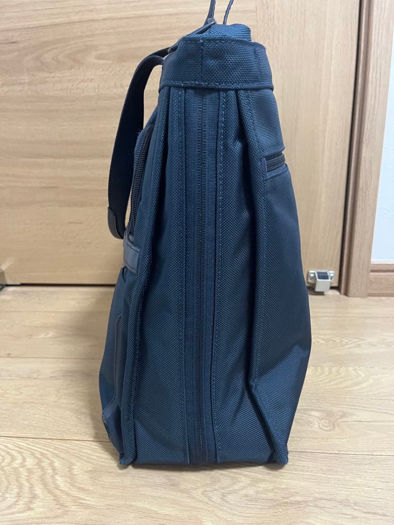 すなし　TUMI トゥミ　SHIPS シップス　ビジネス　トートバッグ