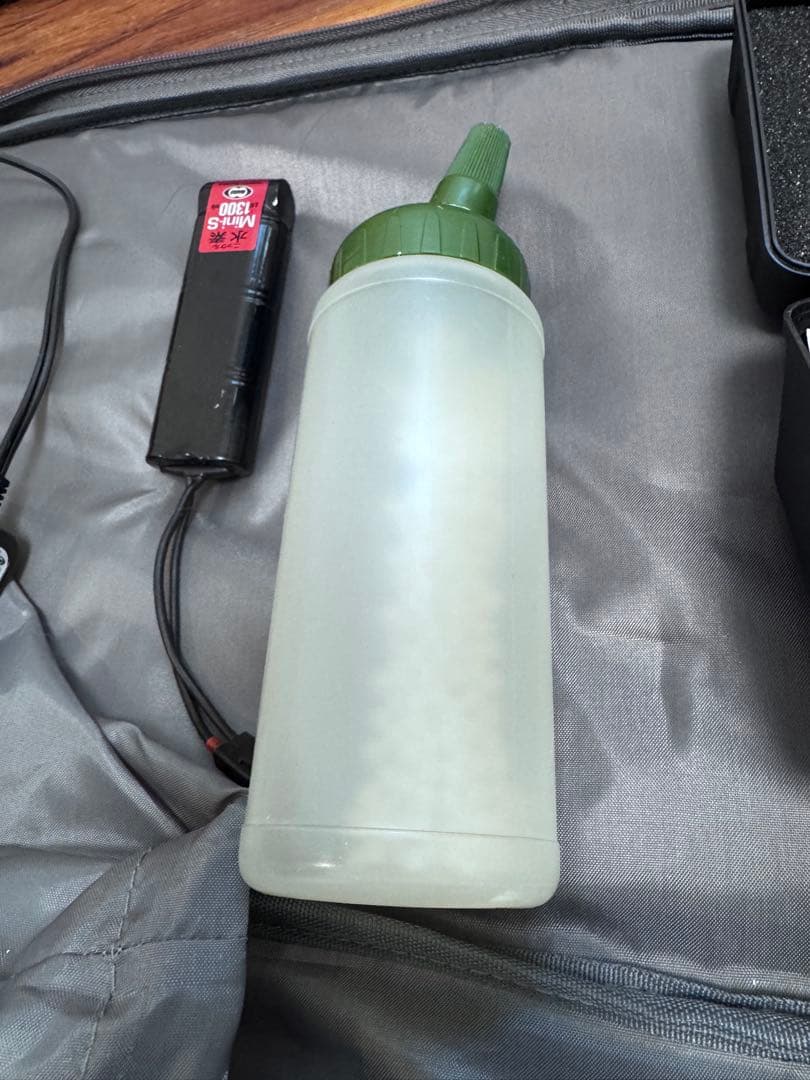 次世代電動ガン M4A1カービン　東京マルイニッケルバッテリー　純正バッテリー付