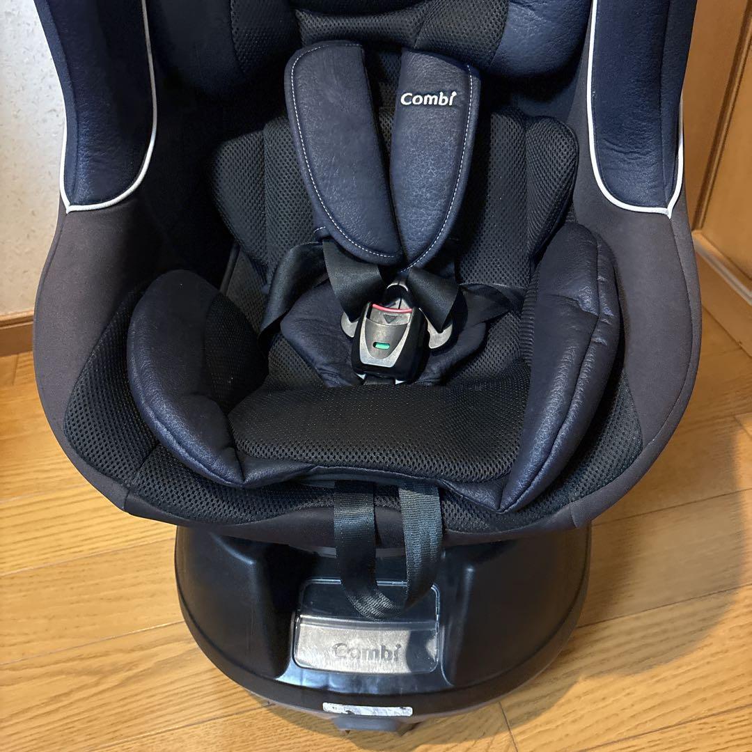 【送料込】コンビ クルムーヴ ネセルターンネクスト　チャイルドシート