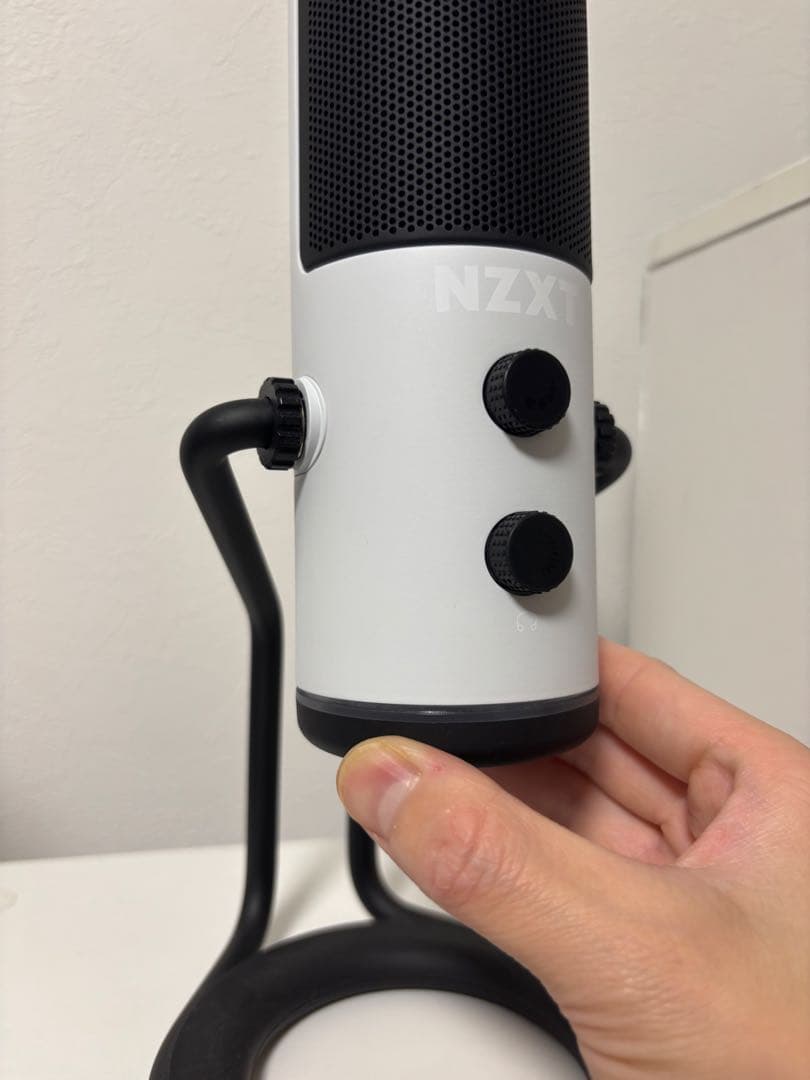 配信機器・PA機器・レコーディング機器 NZXT capsule white