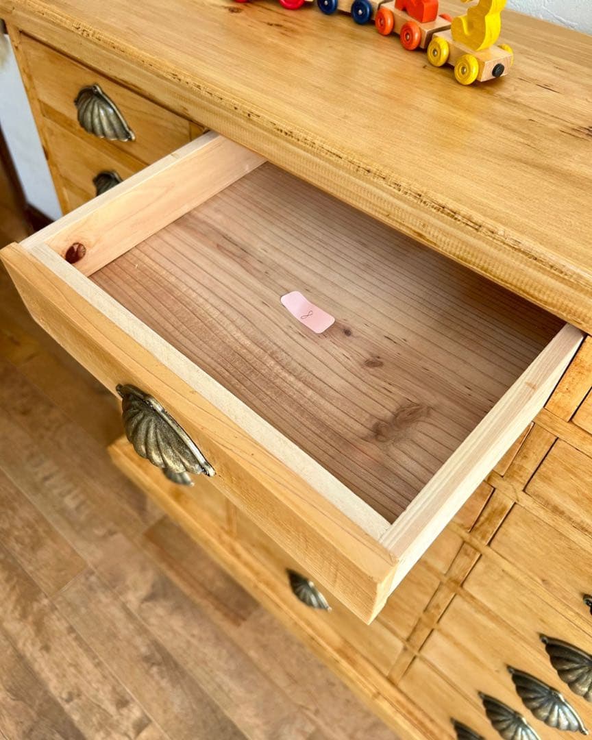 【ハンドメイド】国産ひのき使用　21杯可愛らしいチェスト