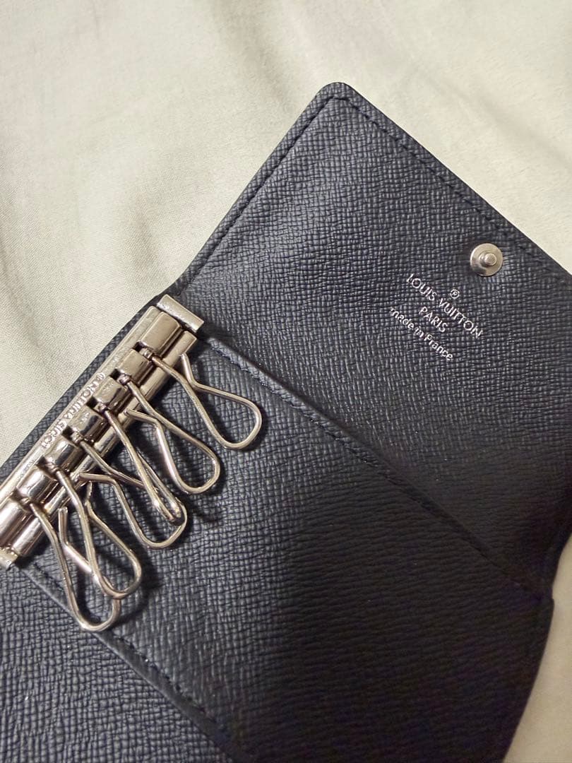 ルイ・ヴィトン ブラック レザー キーケース