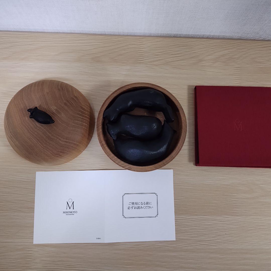 ミキモト　MIKIMOTO　猫のペーパーウェイトセット