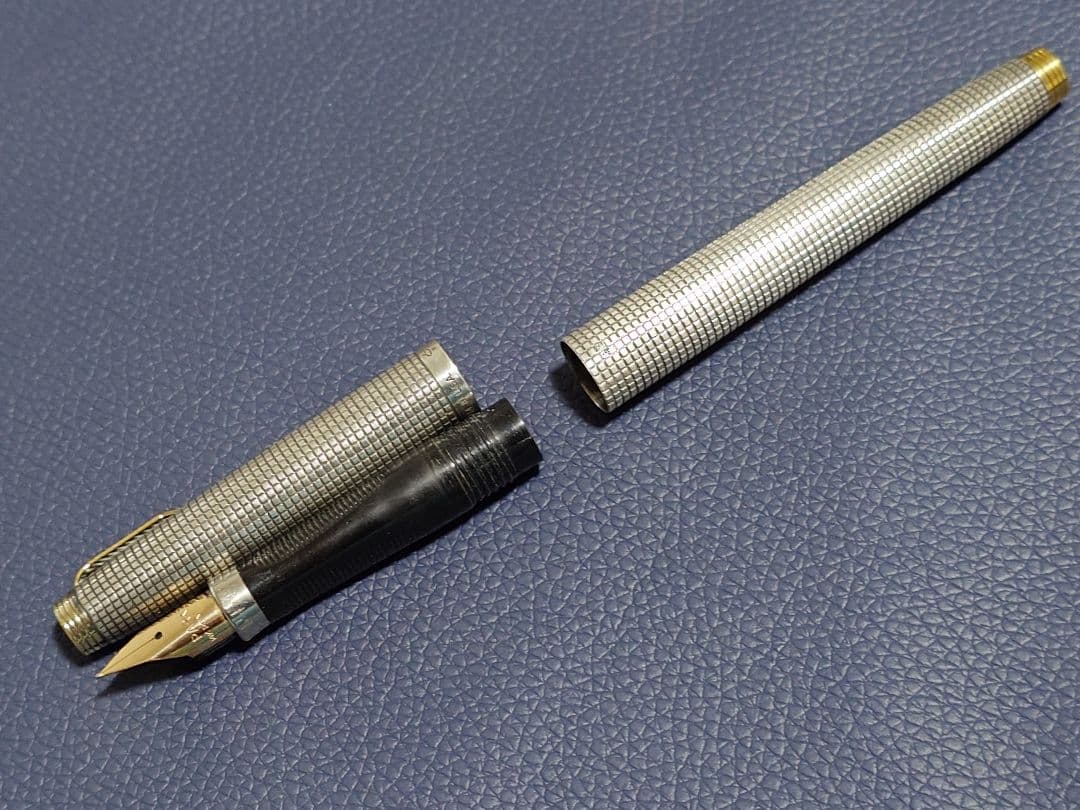 Parker 75 万年筆 シルバー シズレ柄
