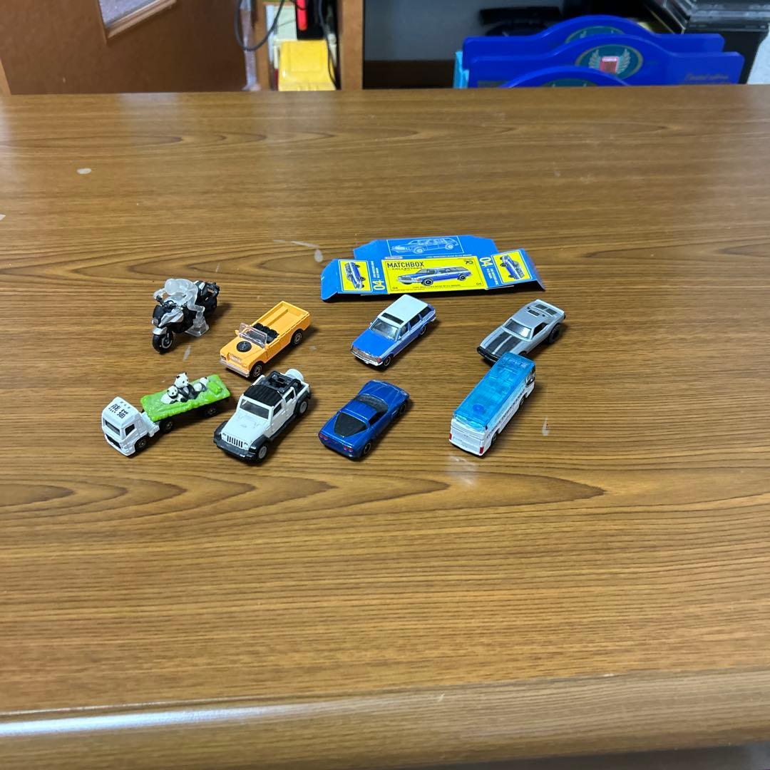 トミカプレミアムなどまとめ売り　コレクションケース付き