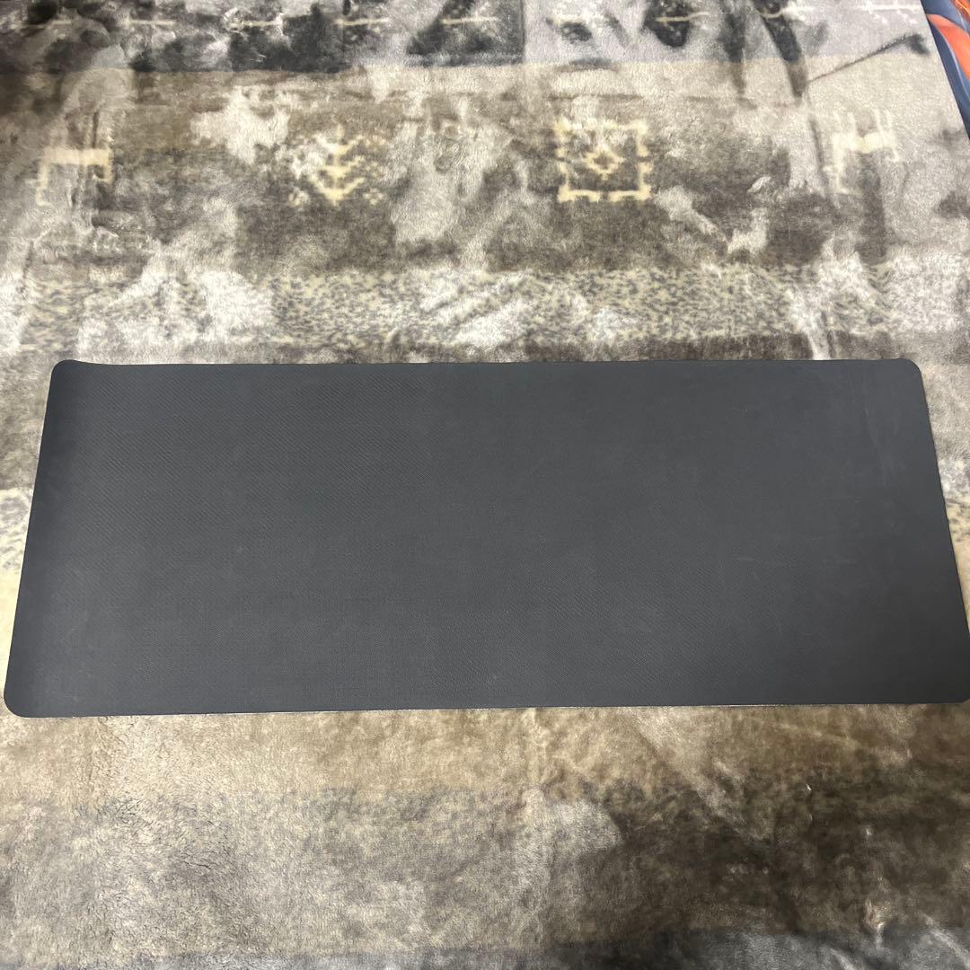 遊戯王　竜の紋章　ハーフ　プレイマット