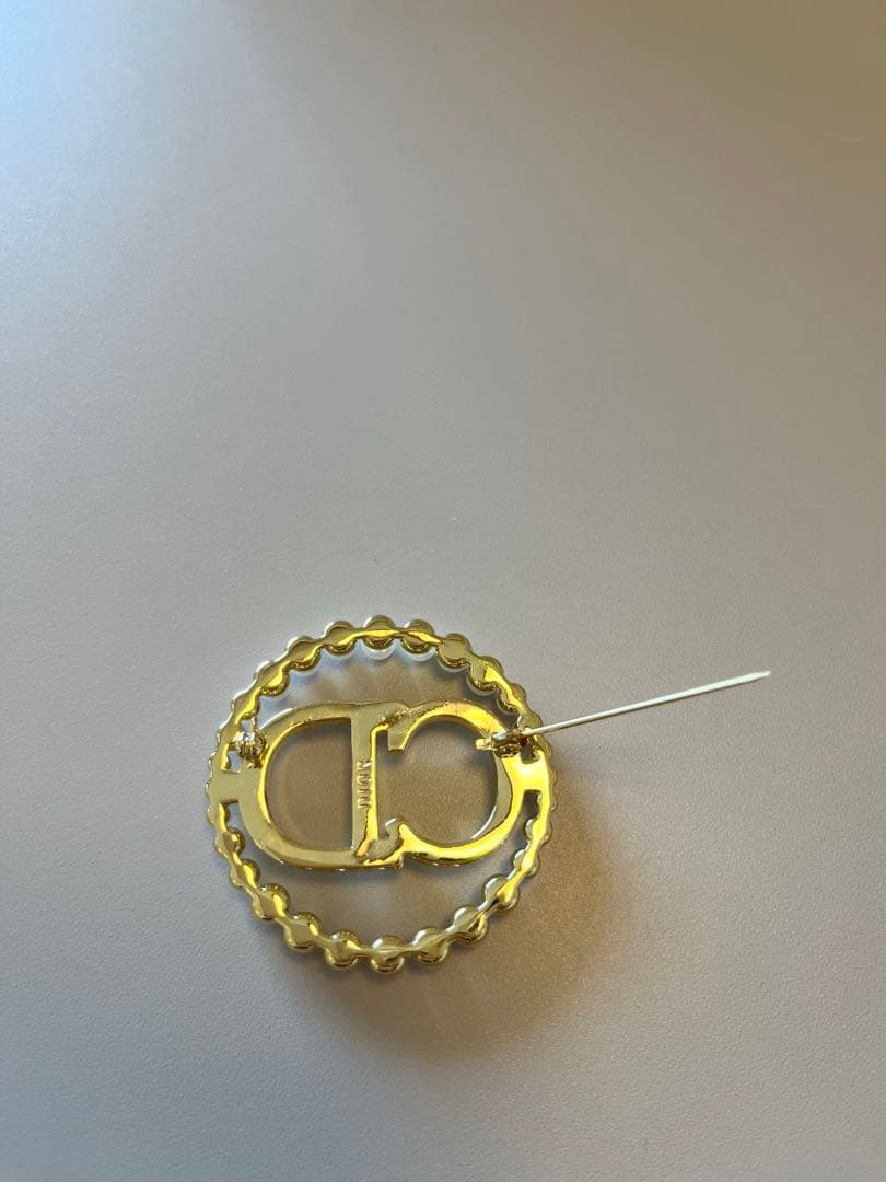 クリスチャンディオール パールブローチ 美品