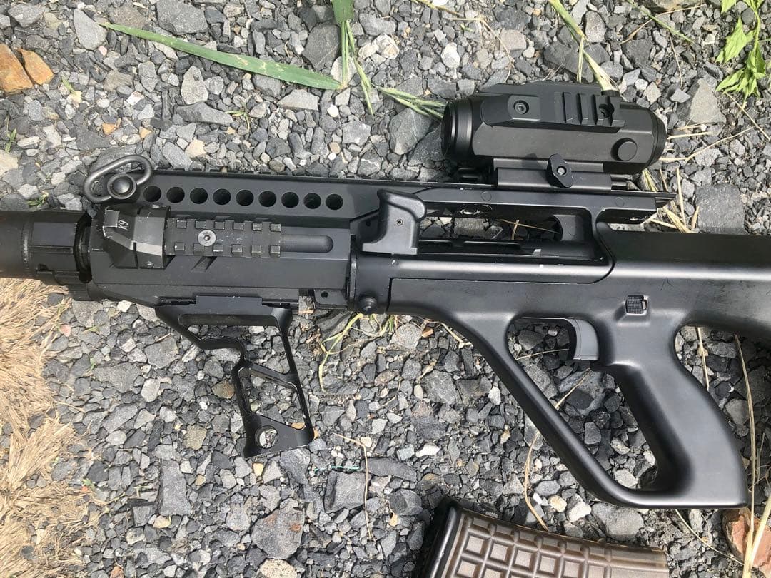 東京マルイ　スタンダード電動ガン　ステアーAUG 外装カスタム　中古