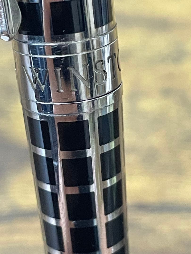 シリアルナンバー　ダイヤモンド　パラジウム仕上げ　ハリーウィンストン　万年筆