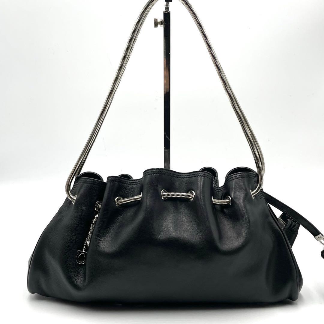 超極美品● フェラガモ ハンドバッグ ガンチーニ チャーム ブラック レザー