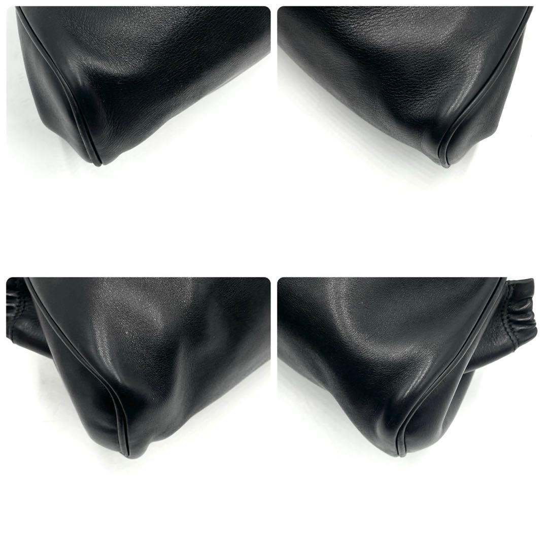 超極美品● フェラガモ ハンドバッグ ガンチーニ チャーム ブラック レザー