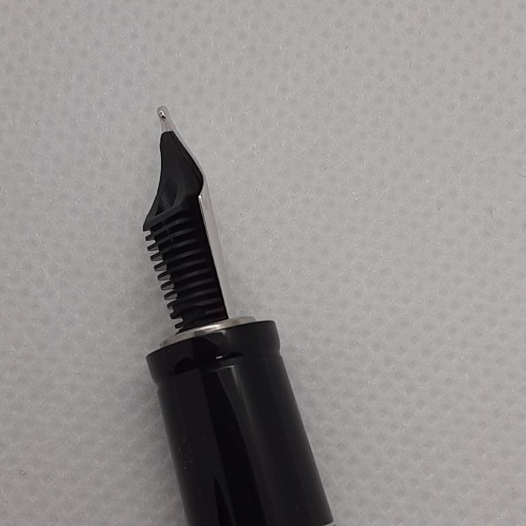 【新品未使用】モンブラン　万年筆　ボエム ブルー 【レア品】