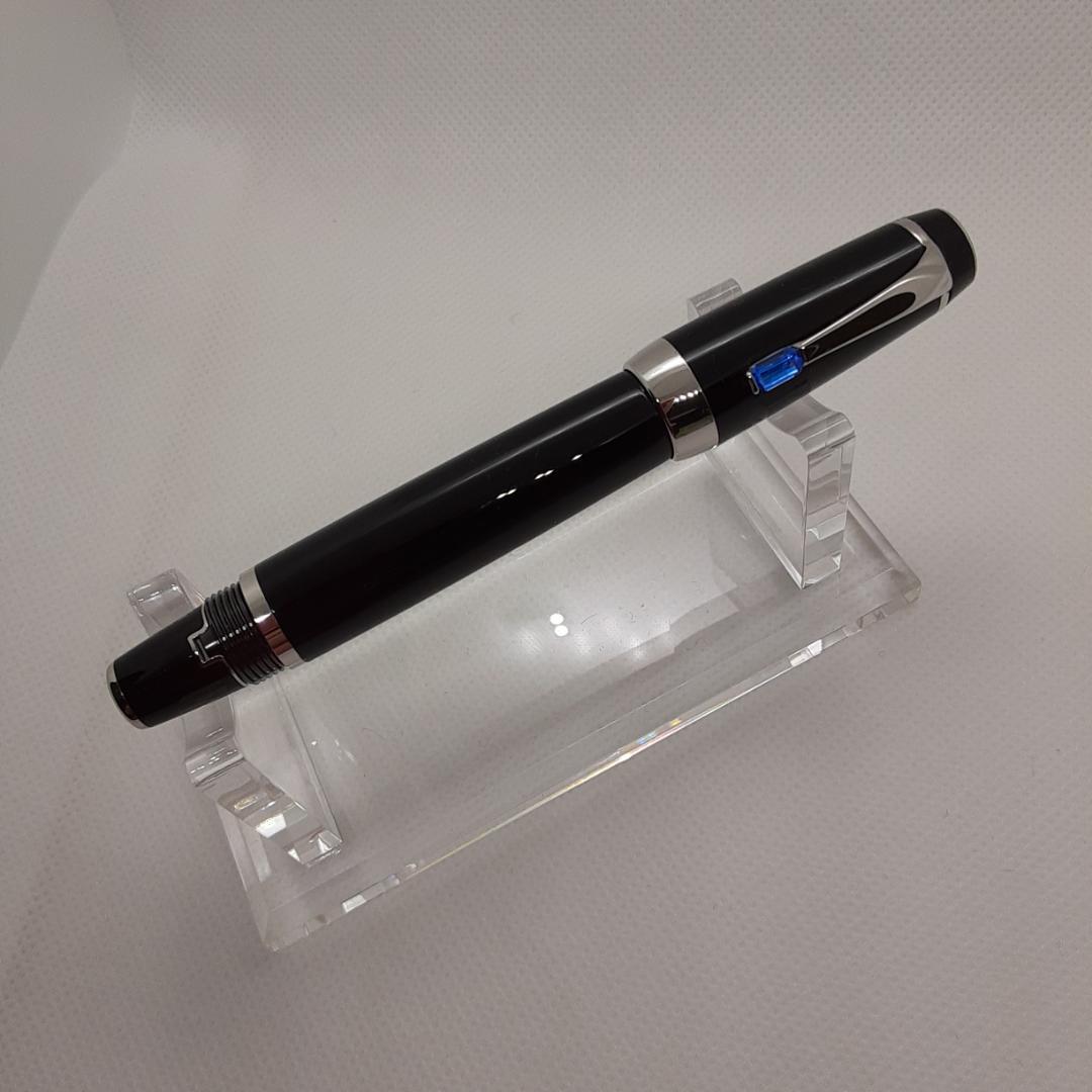 【新品未使用】モンブラン　万年筆　ボエム ブルー 【レア品】