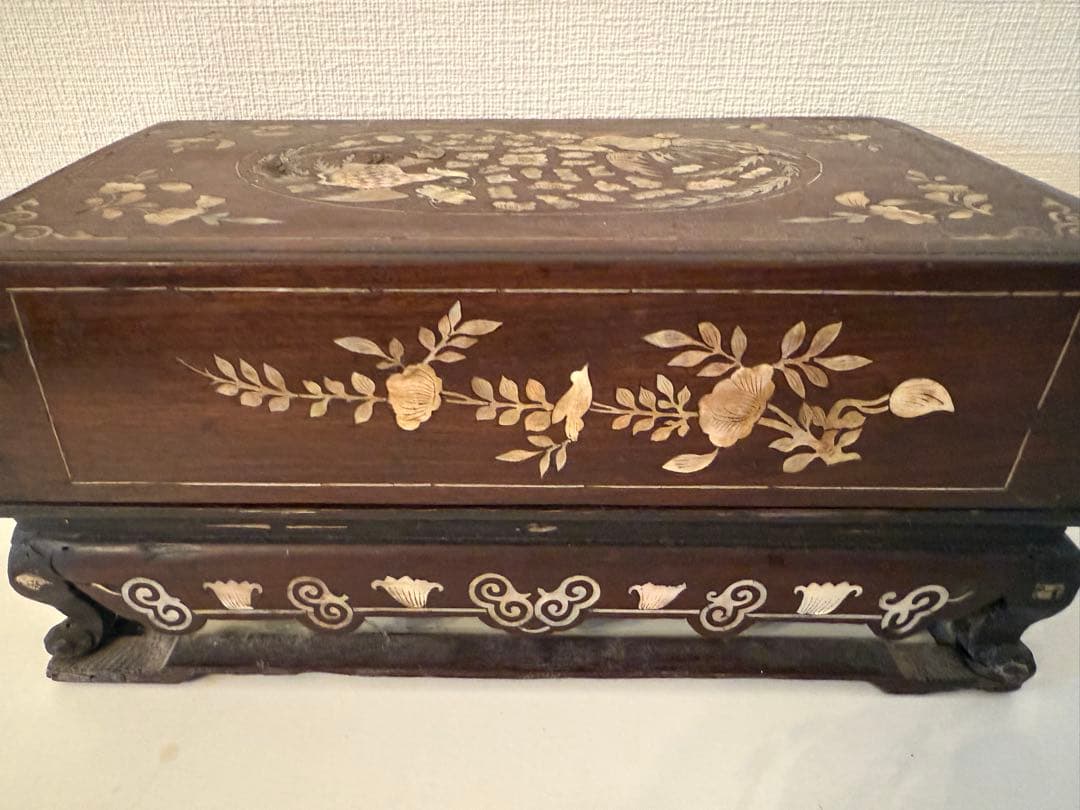 お値下げしました　螺鈿宝箱