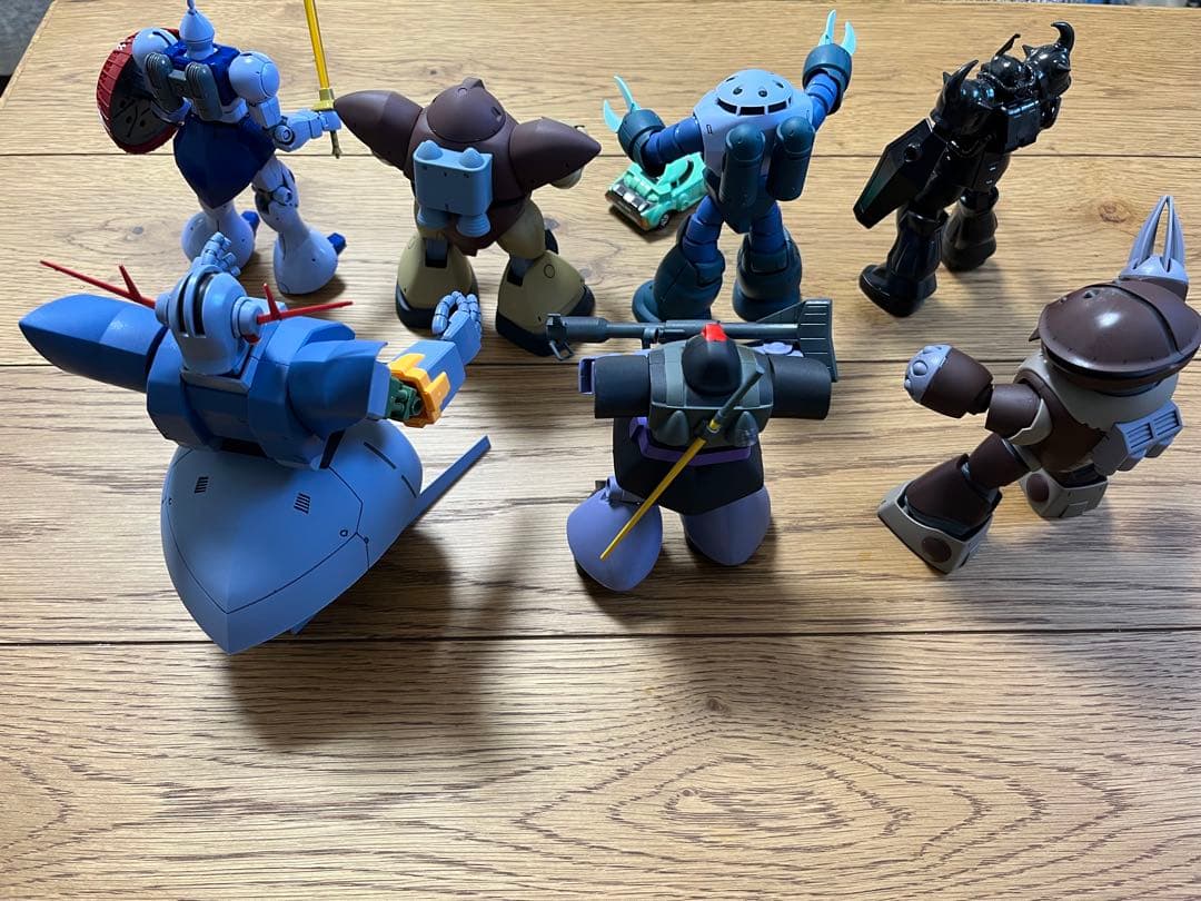 初代ガンダム登場機体のHG中心ガンプラまとめ売り（全11体）