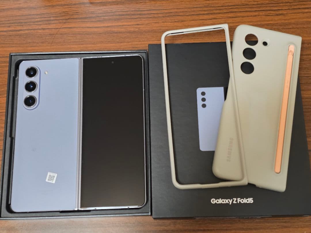 Galaxy z fold 5 scg22 国内simフリー　sペン付き