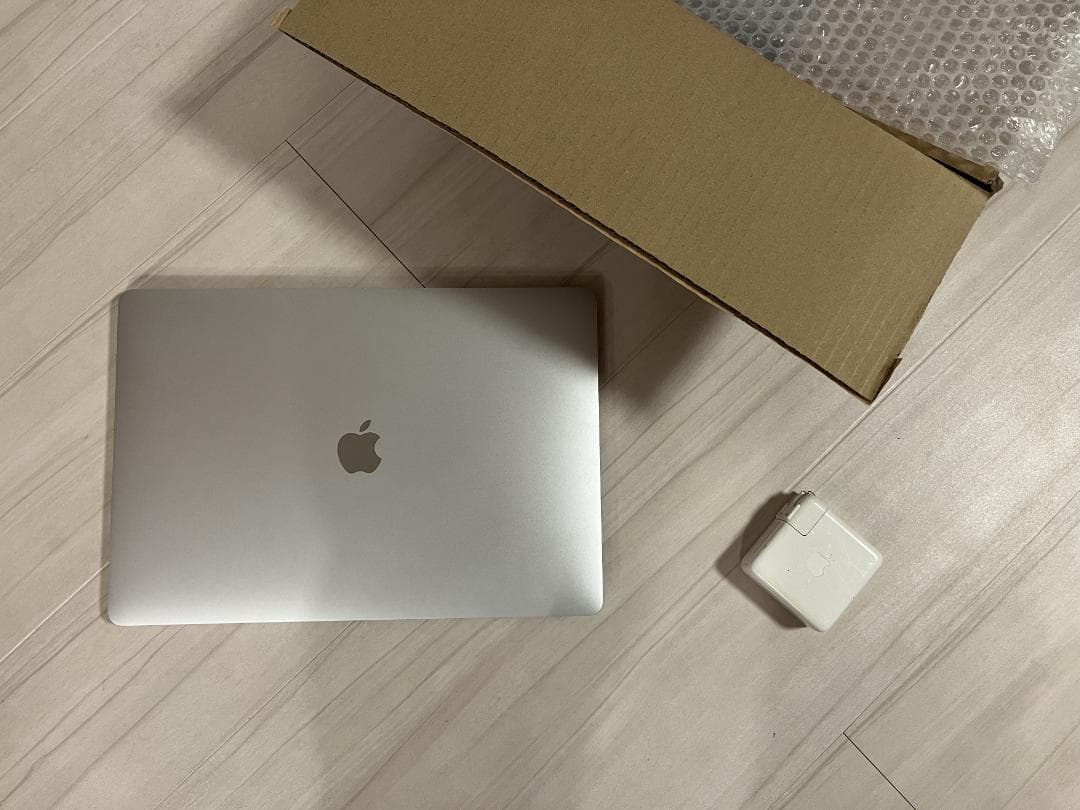 タ*ウ様 MacBook Pro 4台セット: 2016, 2017 13, 1