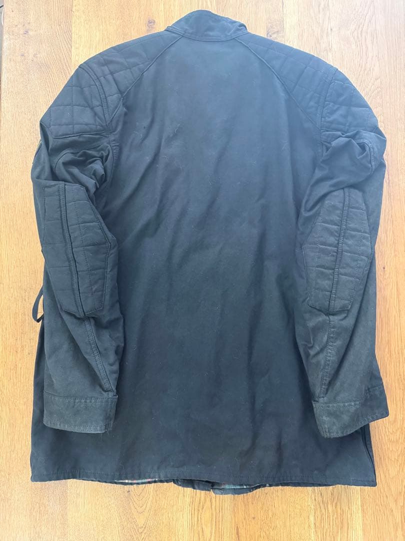 ベルスタッフ　ブラックジャケット