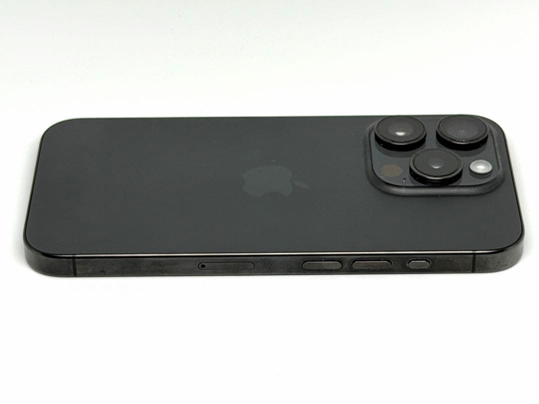 iPhone 15 Pro 256GB ブラックチタニウム 本体＋箱＋ケーブル