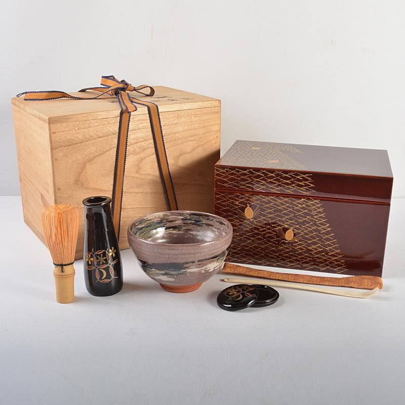 茶道具　漆塗　利休形　茶箱　茶碗　香合など　五点　一式　共箱　M　R6194