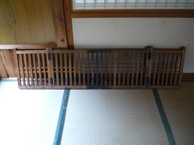 帳場格子　三つ折り　時代もの　木製　商店帳場　仕切り　商店帳場