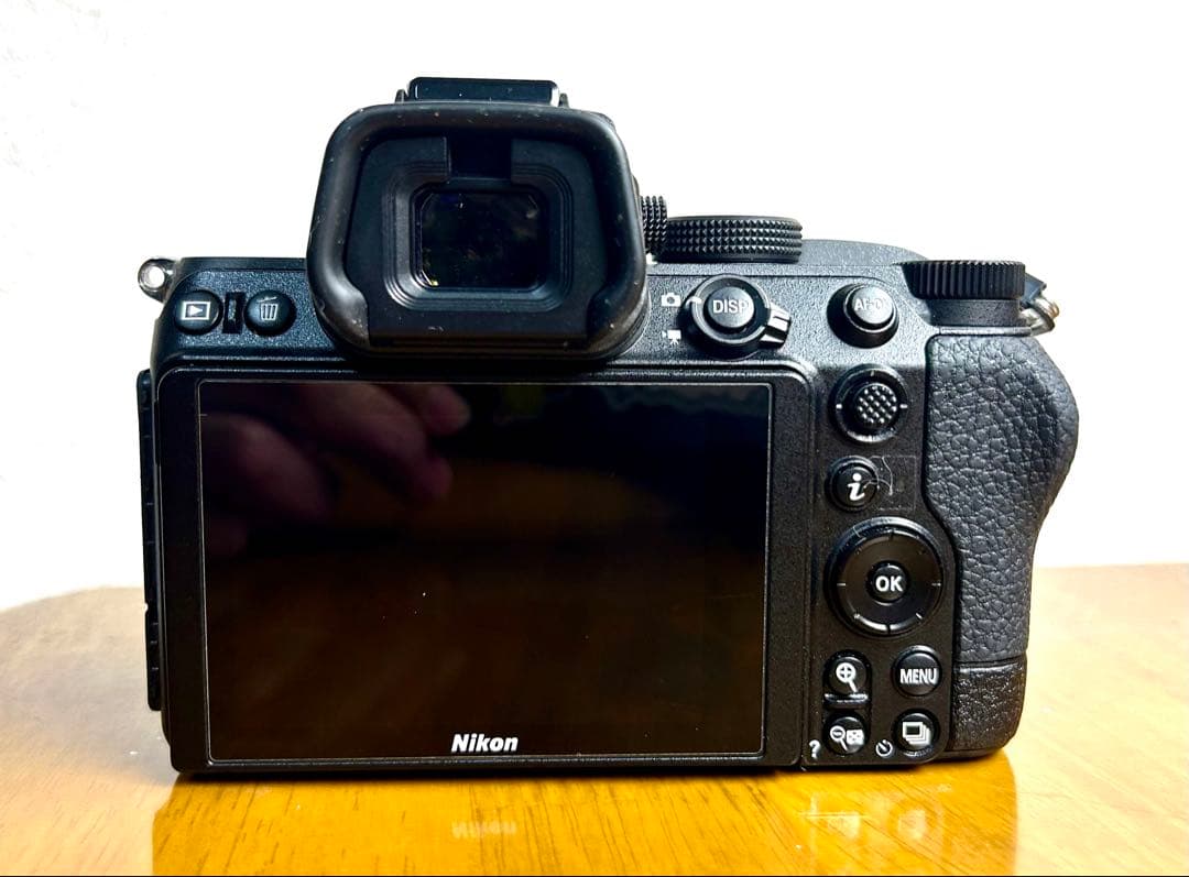 Nikon z5 ボディ　中古　おまけ付き