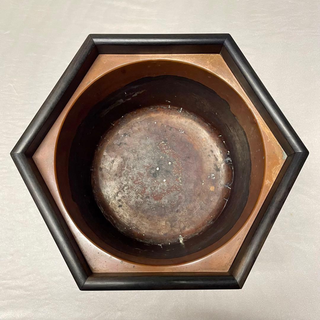 桐六角箱火鉢 (壬戌 春日 来章)